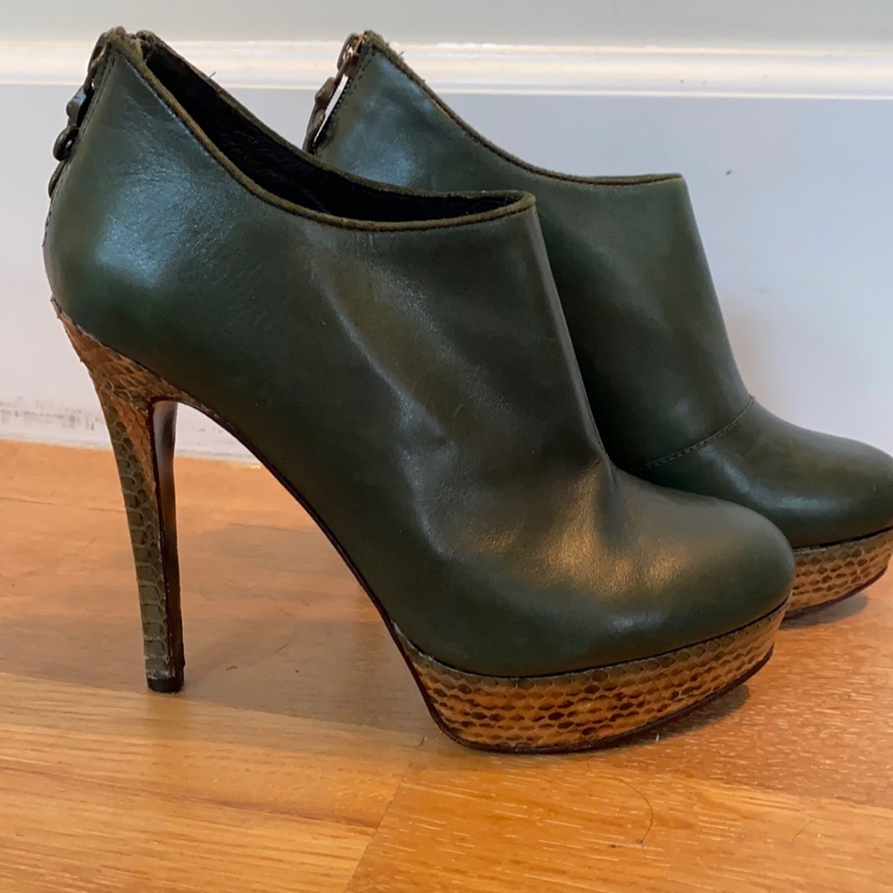 House of Harlow 1960: Natalie Envy Green Leather and Snakeskin Ankle Booties